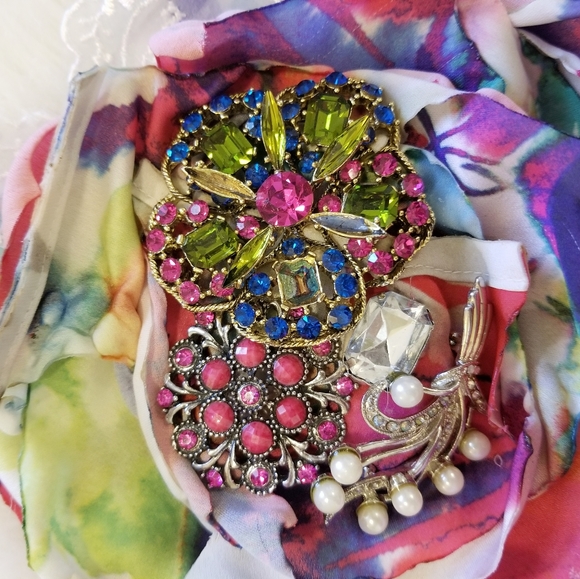 Shabby Chic Style Pin - Picture 3 of 3